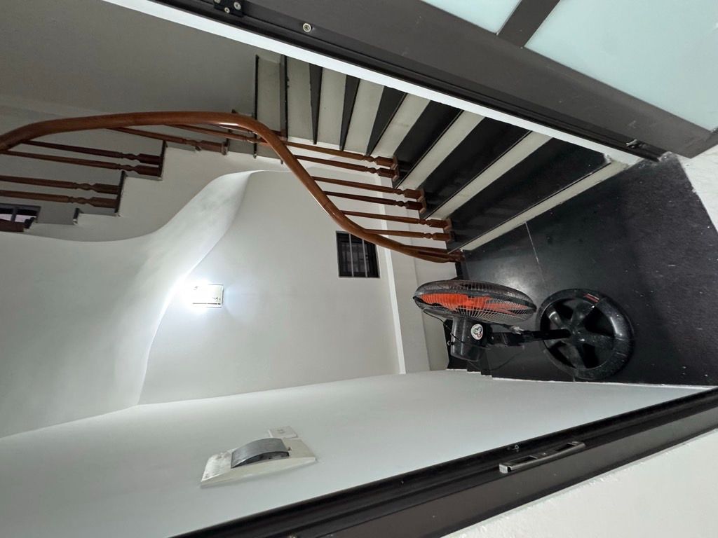 Bán nhà Thanh Lân - diện tích 35.2m2 5 tầng - Nhà đẹp 5 tầng 3 ngủ 4 wc - giá 8 tỷ