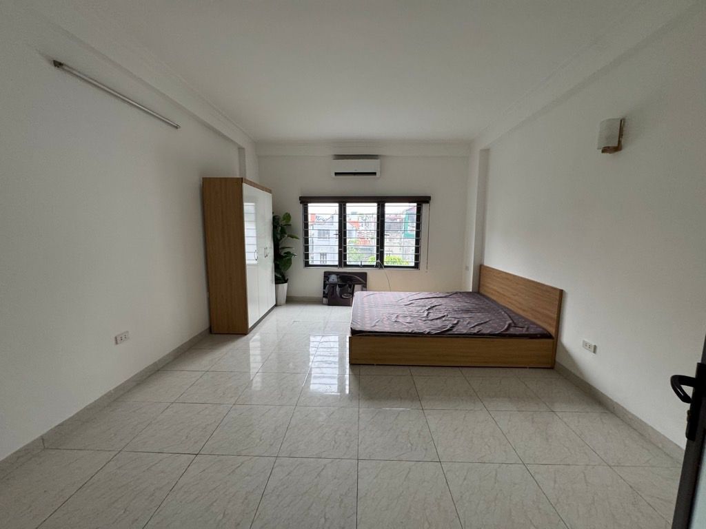 Bán nhà Thanh Lân - diện tích 35.2m2 5 tầng - Nhà đẹp 5 tầng 3 ngủ 4 wc - giá 8 tỷ