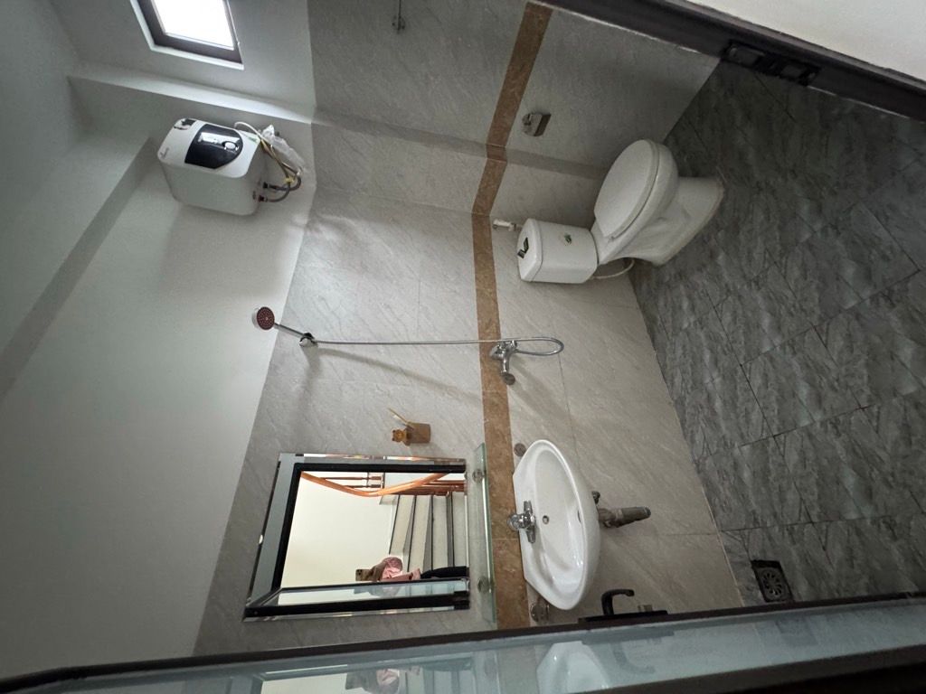 Bán nhà Thanh Lân - diện tích 35.2m2 5 tầng - Nhà đẹp 5 tầng 3 ngủ 4 wc - giá 8 tỷ