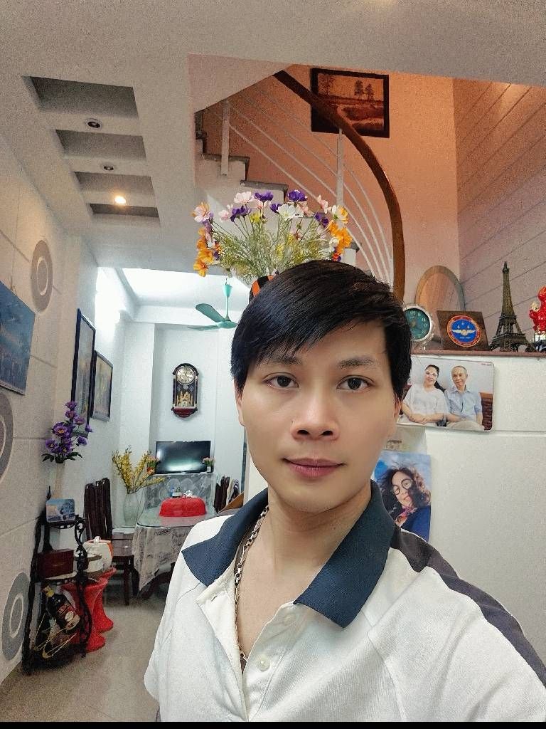 Bán nhà Thịnh Quang - diện tích 41m2 4 tầng - ô tô đỗ cửa - giá 15,9 tỷ