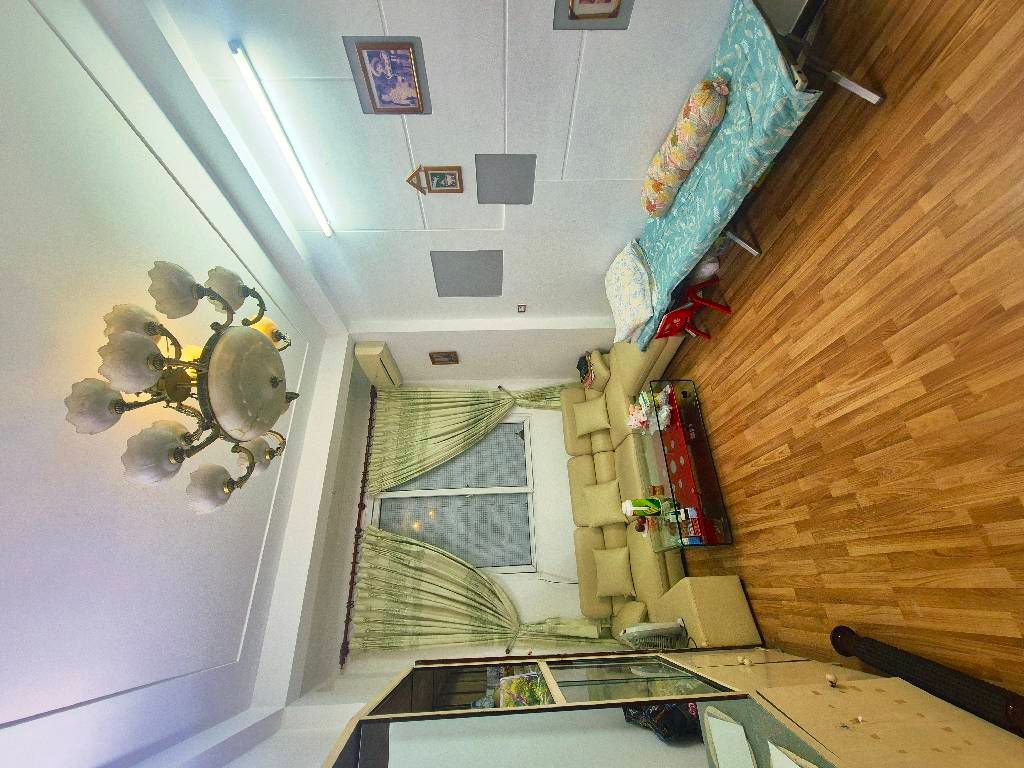 Bán nhà Thịnh Quang - diện tích 41m2 4 tầng - ô tô đỗ cửa - giá 15,9 tỷ