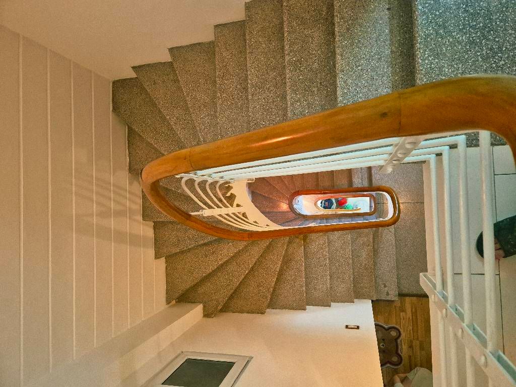 Bán nhà Thịnh Quang - diện tích 41m2 4 tầng - ô tô đỗ cửa - giá 15,9 tỷ