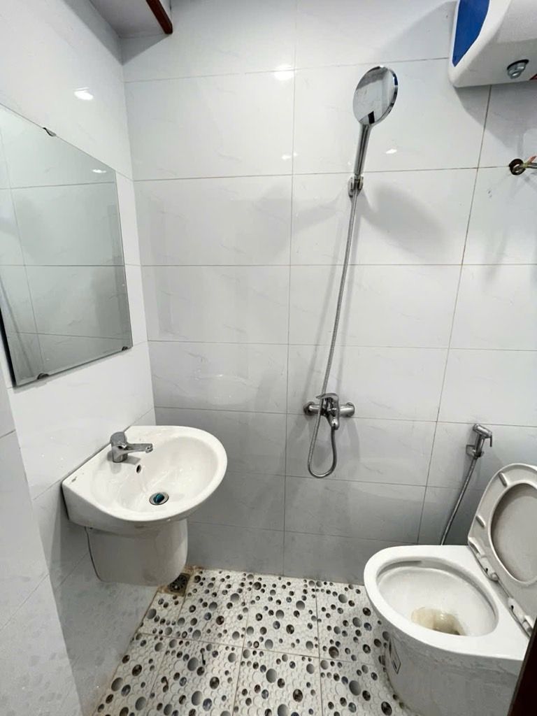 Bán nhà Tân Mai - diện tích 33.8m2 1 tầng - Nhà đẹp ở ngay - giá 2,45 tỷ