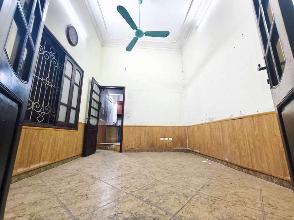 Bán nhà Cù Chính Lan - diện tích 31m2 5 tầng - Lô góc - giá 8,9 tỷ