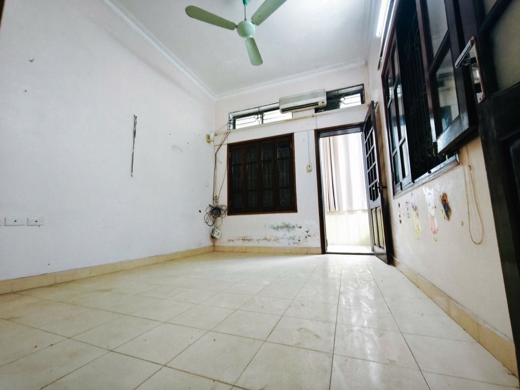 Bán nhà Cù Chính Lan - diện tích 31m2 5 tầng - Lô góc - giá 8,9 tỷ