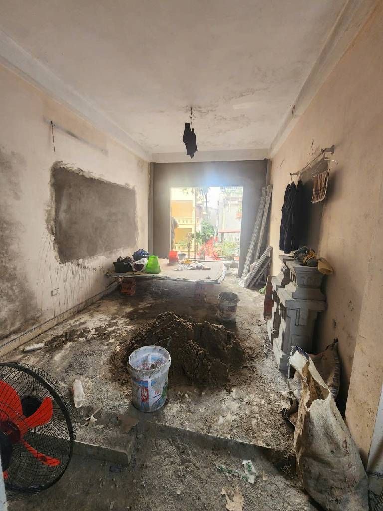 Bán nhà Nam Dư - diện tích 38m2 5 tầng - Ngõ thông ô tô tránh - giá 11,5 tỷ