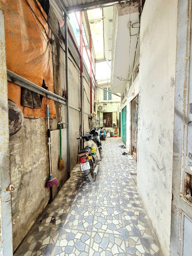 Bán nhà Bùi Xương Trạch - diện tích 110m2 2 tầng - Cực hiếm - giá 10,1 tỷ