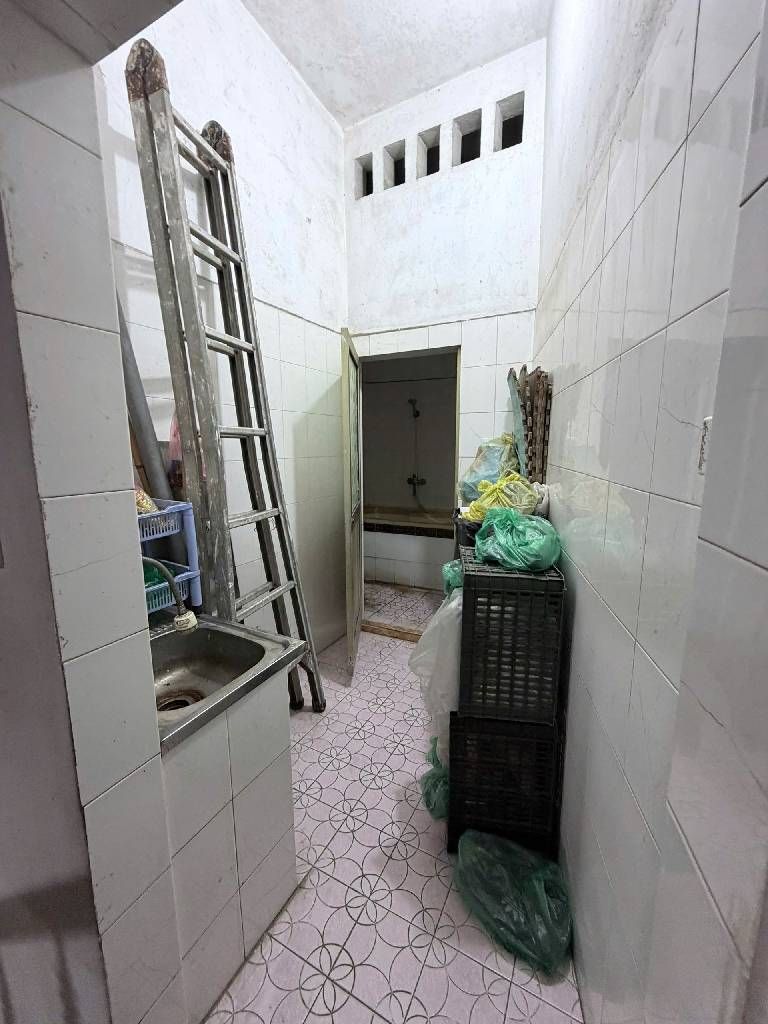 Bán nhà Văn Chương - diện tích 62m2 3 tầng - Mặt hồ, kinh doanh mọi loại hình - giá 18 tỷ