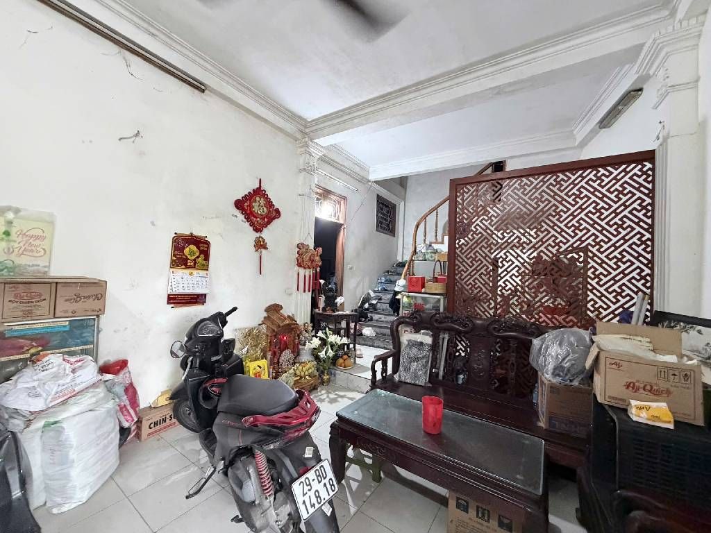 Bán nhà Văn Chương - diện tích 62m2 3 tầng - Mặt hồ - giá 18 tỷ