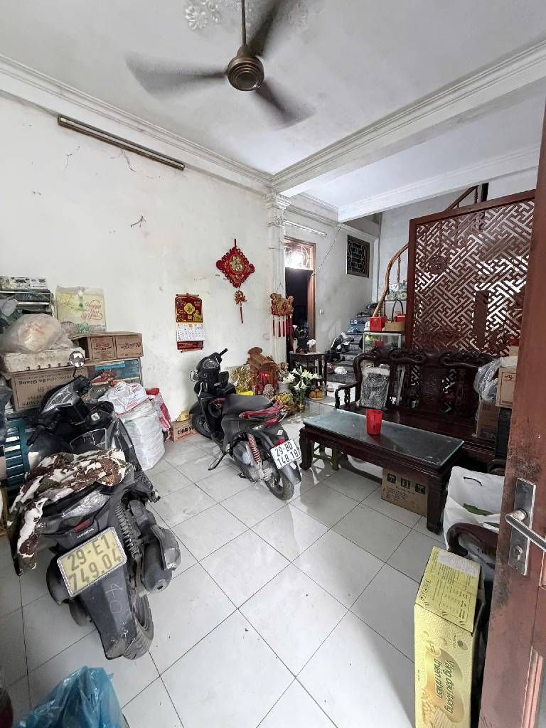 Bán nhà Văn Chương - diện tích 62m2 3 tầng - Mặt hồ - giá 18 tỷ