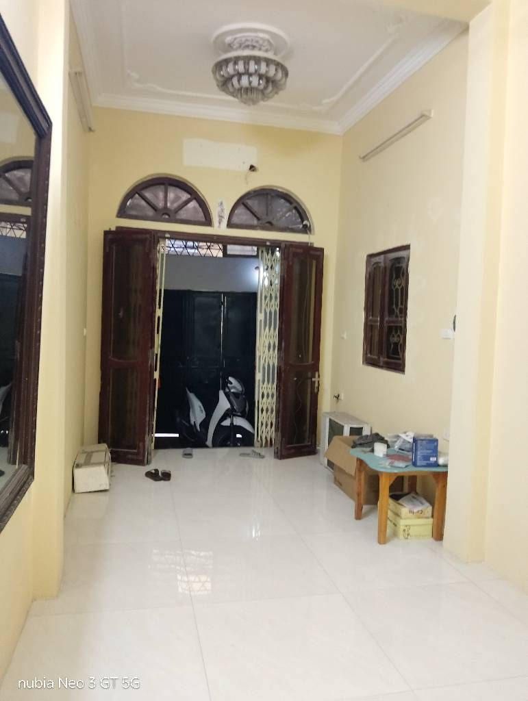 Bán nhà Chợ Khâm Thiên - diện tích 38m2 4 tầng - Thang máy - giá 7,9 tỷ