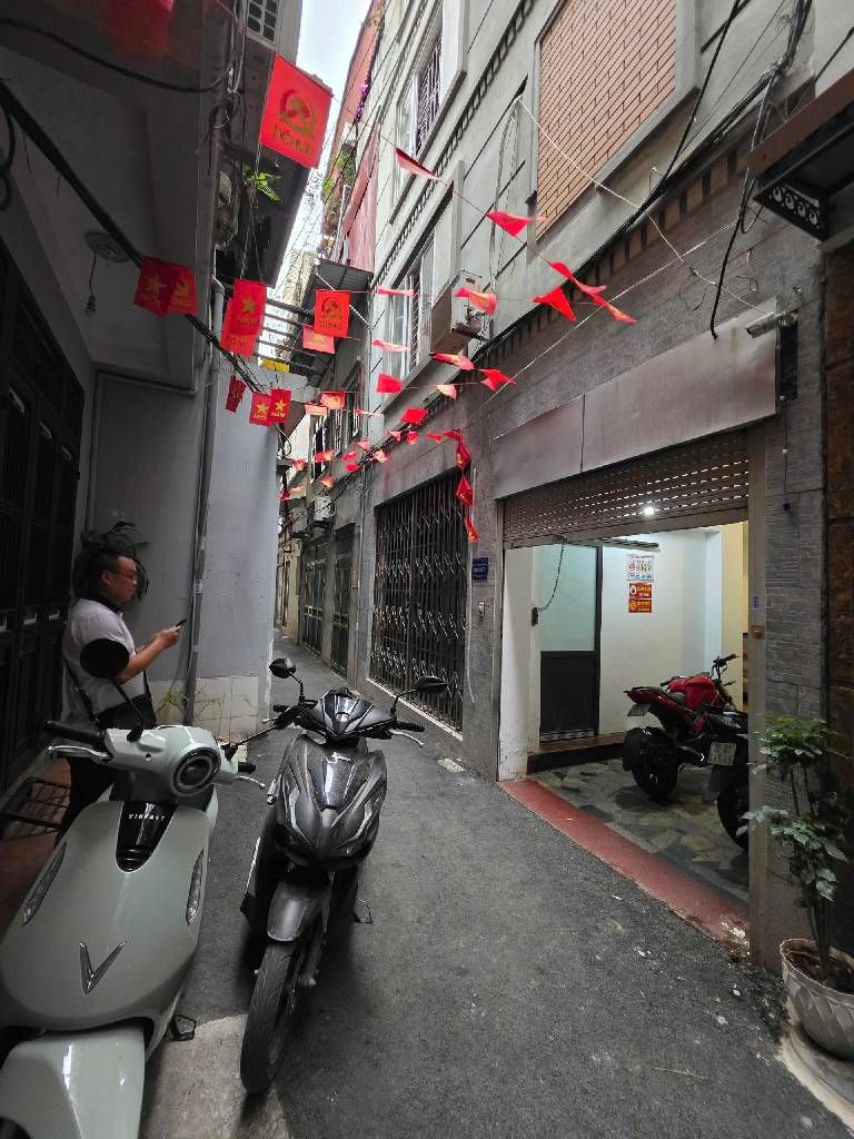 Bán nhà Khương Hạ - diện tích 45.8m2 4 tầng - Ô TÔ TRÁNH - giá 13,8 tỷ