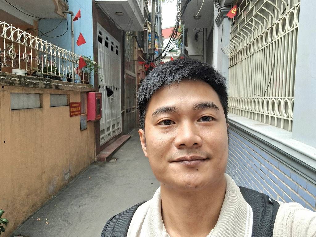 Bán nhà Hoàng Đạo Thành - diện tích 43m2 5 tầng - ngõ thông ô tô qua - giá 15 tỷ