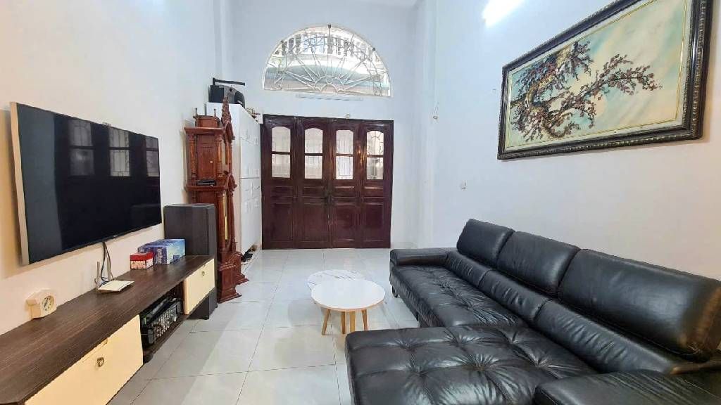 Bán nhà Hoàng Đạo Thành - diện tích 43m2 5 tầng - ngõ thông ô tô qua - giá 15 tỷ