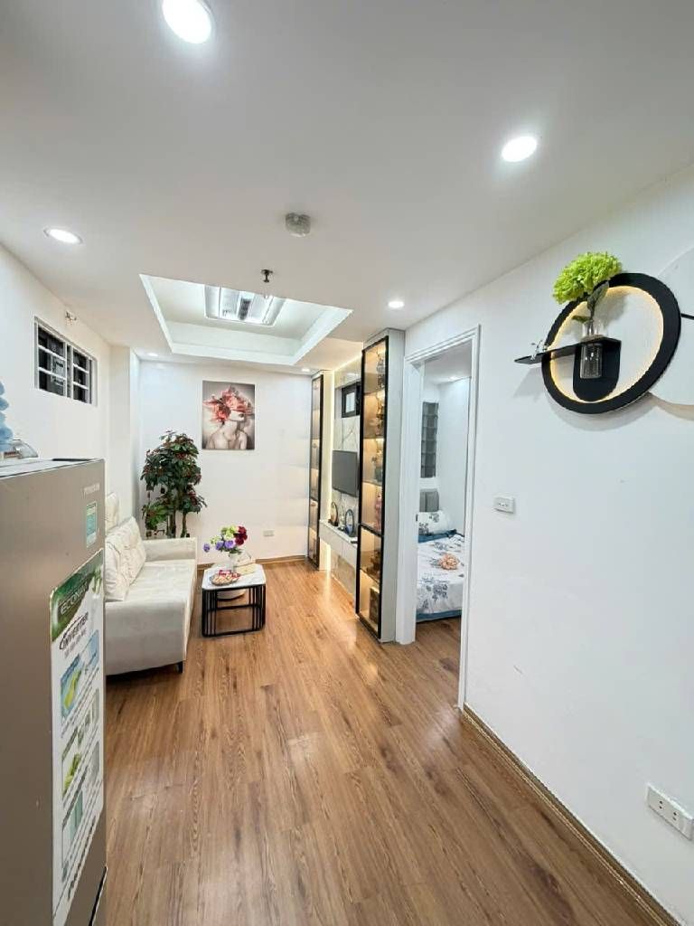 Bán nhà Hào Nam - diện tích 35m2 1 tầng - Thang máy - giá 1,8 tỷ