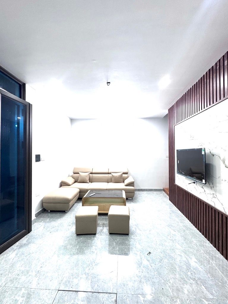 Bán nhà Định Công Thượng - diện tích 37m2 2 tầng - gần ô tô - giá 2 tỷ