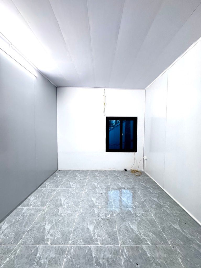 Bán nhà Định Công Thượng - diện tích 37m2 2 tầng - gần ô tô - giá 2 tỷ