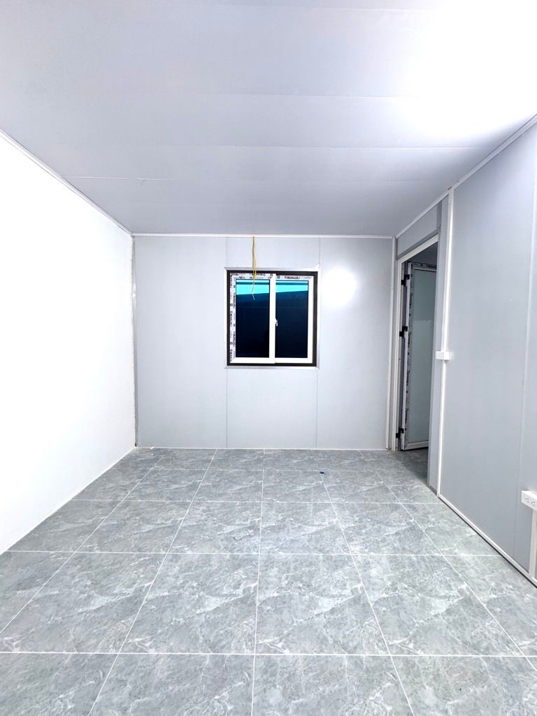 Bán nhà Định Công Thượng - diện tích 43.2m2 2 tầng - gần ô tô - giá 2,3 tỷ