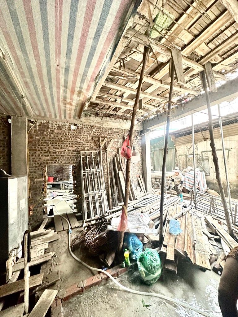 Bán nhà Lương Khánh Thiện - diện tích 52.4m2 7 tầng - Ô TÔ ĐỖ CỔNG - giá 19,5 tỷ