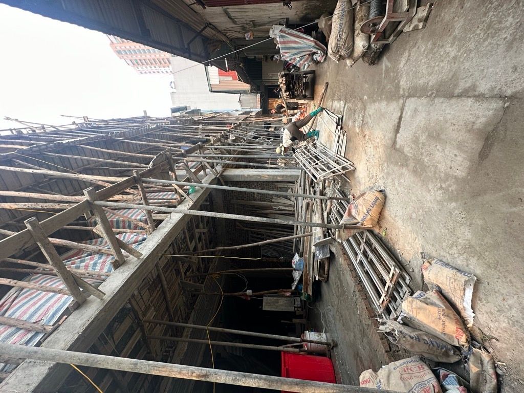 Bán nhà Lương Khánh Thiện - diện tích 52.4m2 7 tầng - Ô TÔ ĐỖ CỔNG - giá 19,5 tỷ