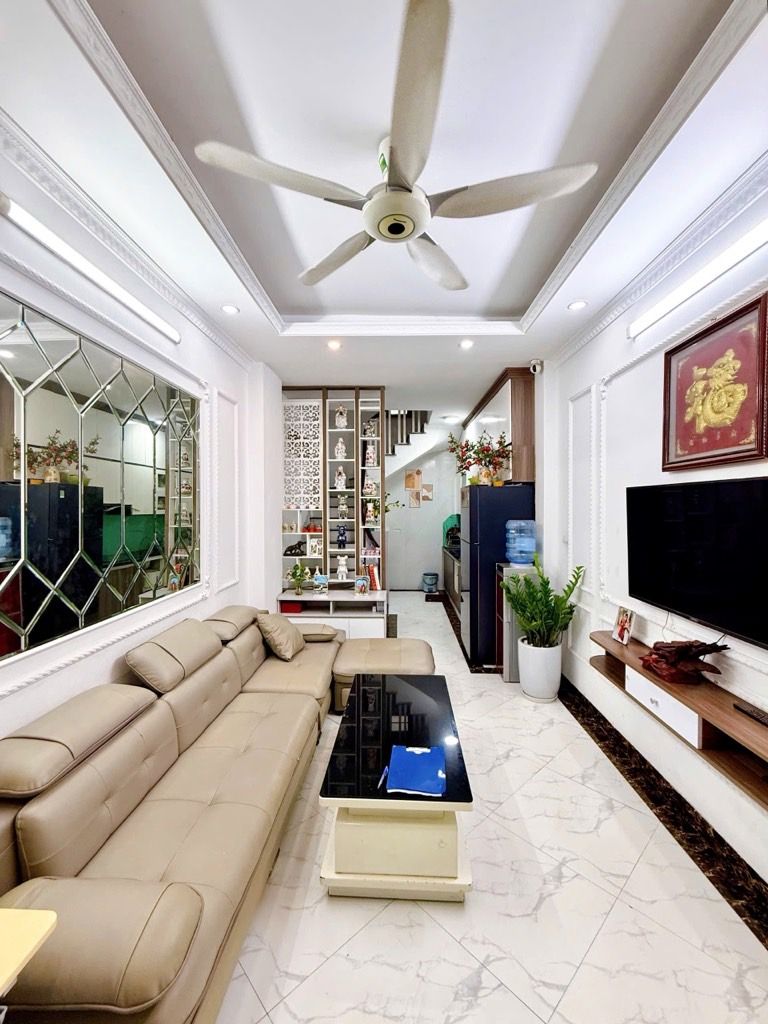 Bán nhà Gốc Đề - diện tích 30m2 5 tầng - nhà đẹp full nội thất - giá 8,35 tỷ