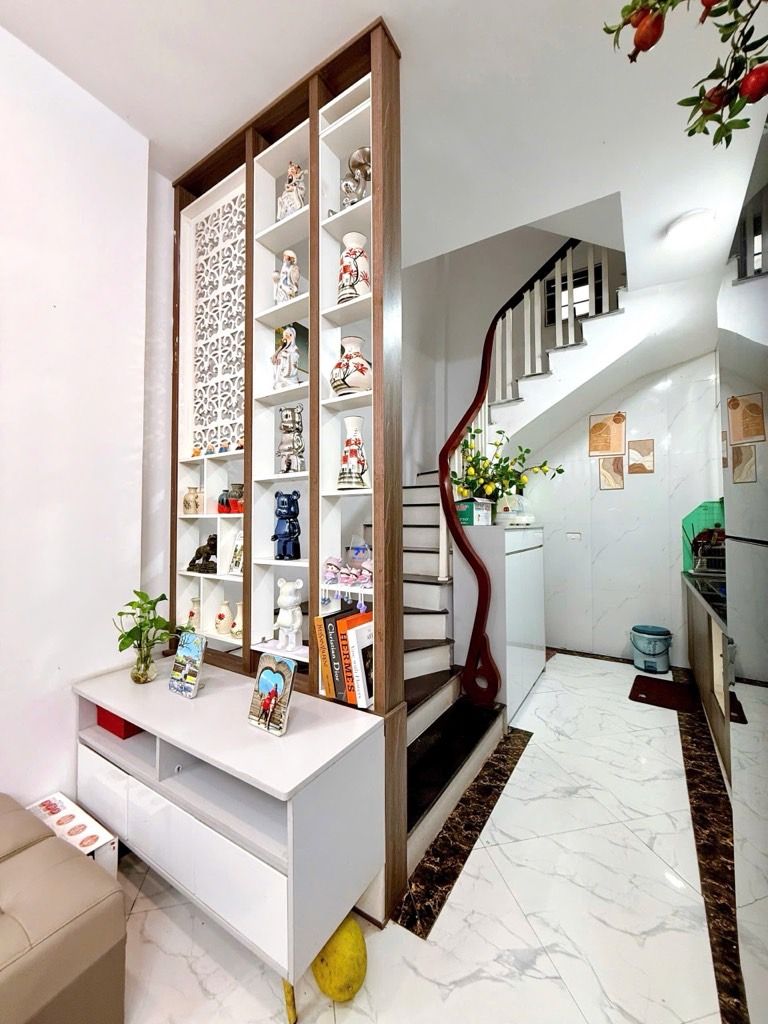 Bán nhà Gốc Đề - diện tích 30m2 5 tầng - nhà đẹp full nội thất - giá 8,35 tỷ