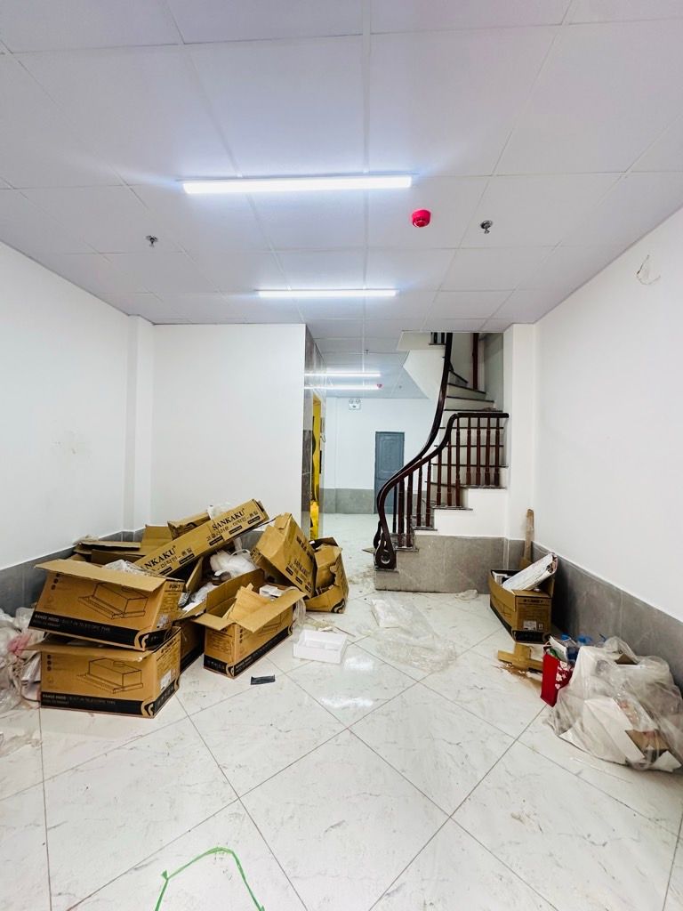 Bán nhà Thái Thịnh - diện tích 43.7m2 6 tầng - Thang máy - giá 15,6 tỷ