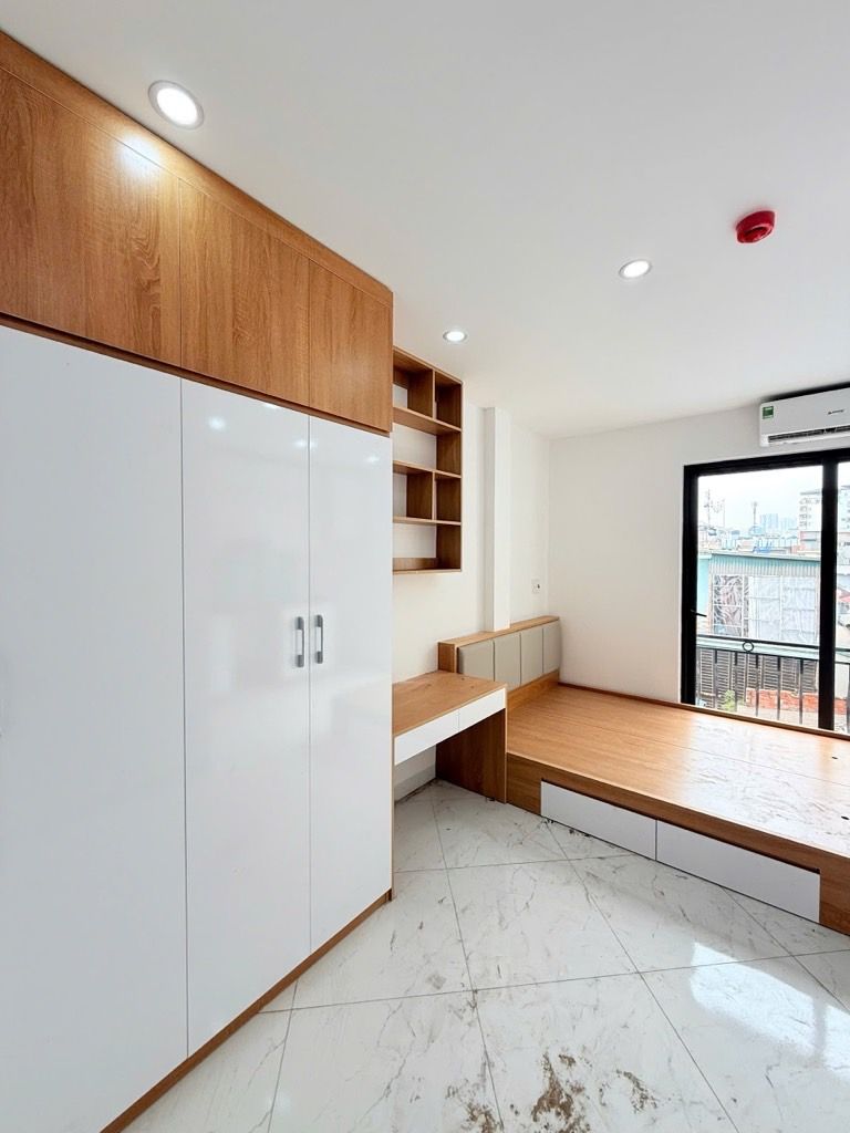 Bán nhà Thái Thịnh - diện tích 43.7m2 6 tầng - Thang máy - giá 15,6 tỷ