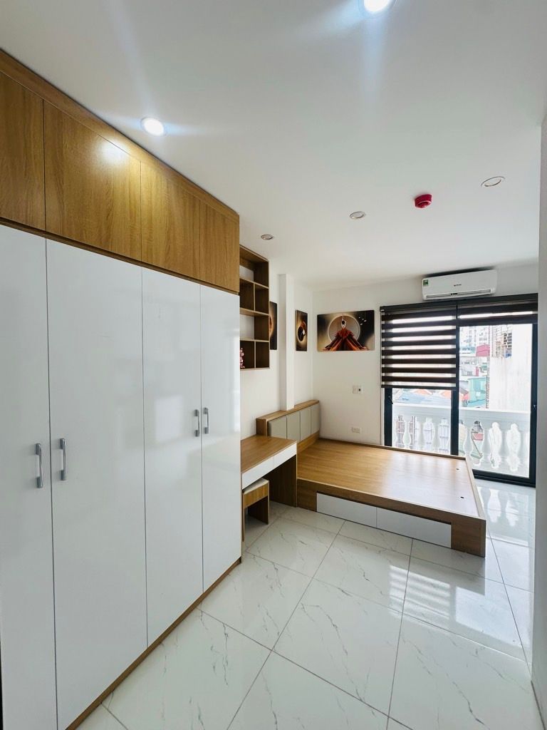 Bán nhà Thái Thịnh - diện tích 43.7m2 6 tầng - Thang máy - giá 15,6 tỷ