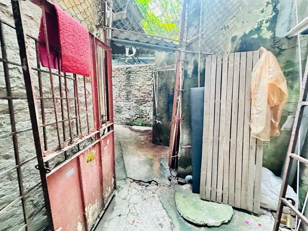 Bán nhà Trương Định - diện tích 61m2 1 tầng - Đất đẹp xây nhà - giá 18,9 tỷ