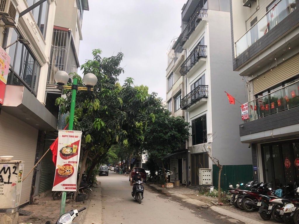 Bán nhà Bằng Liệt - diện tích 60m2 3 tầng - ô tô tránh - giá 19,7 tỷ