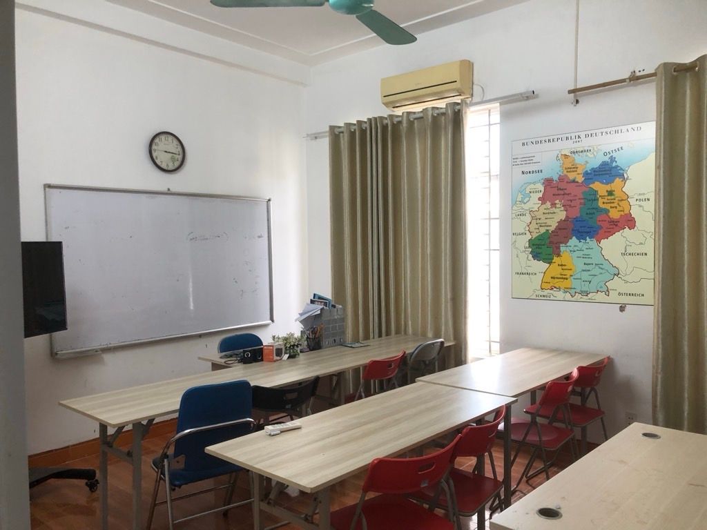 Bán nhà Bằng Liệt - diện tích 60m2 3 tầng - ô tô tránh - giá 19,7 tỷ