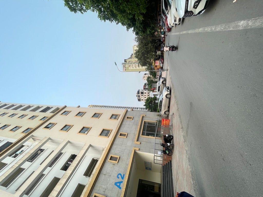 Bán nhà Hoàng Đạo Thành - diện tích 64m2 6 tầng - Cực hiếm - giá 5,7 tỷ