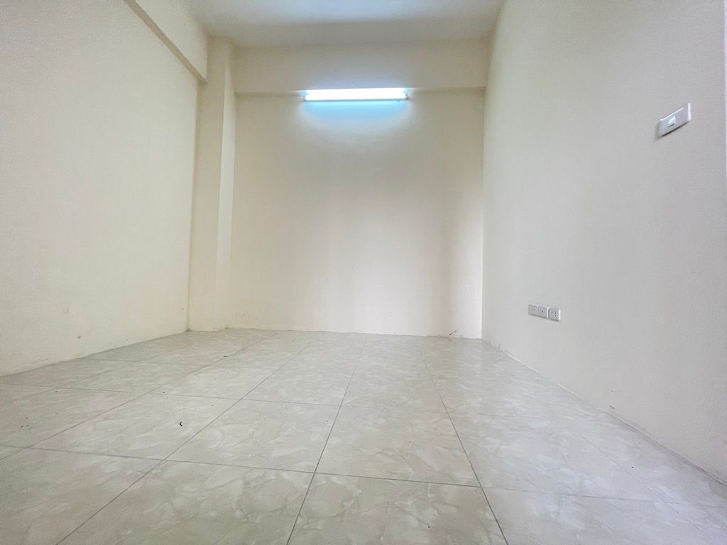 Bán nhà Hoàng Đạo Thành - diện tích 64m2 6 tầng - Cực hiếm - giá 5,7 tỷ