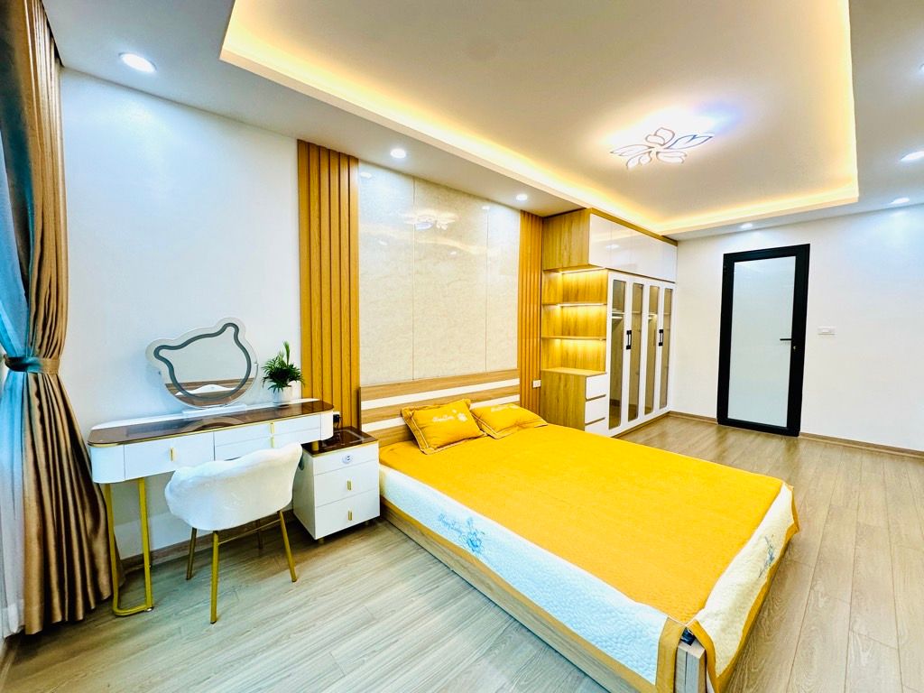 Bán nhà ngõ Thổ Quan - diện tích 25,6m2 5 tầng - Nội thất đẹp - giá 0 tỷ