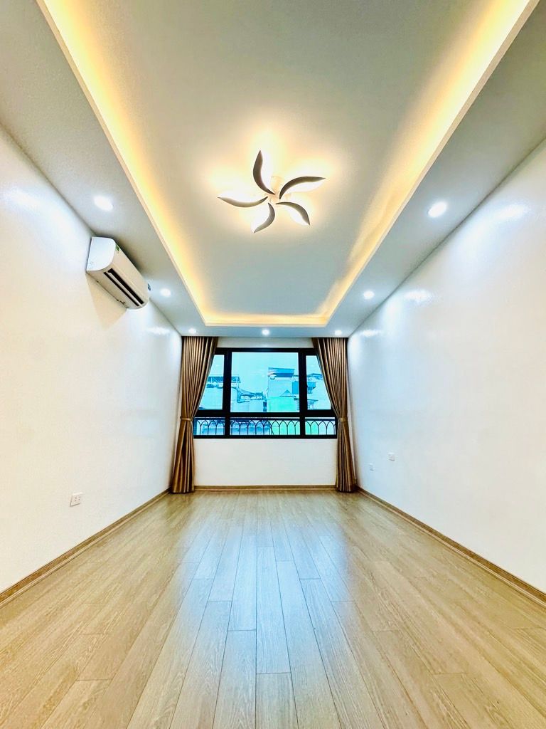 Bán nhà ngõ Thổ Quan - diện tích 25,6m2 5 tầng - Nội thất đẹp - giá 0 tỷ