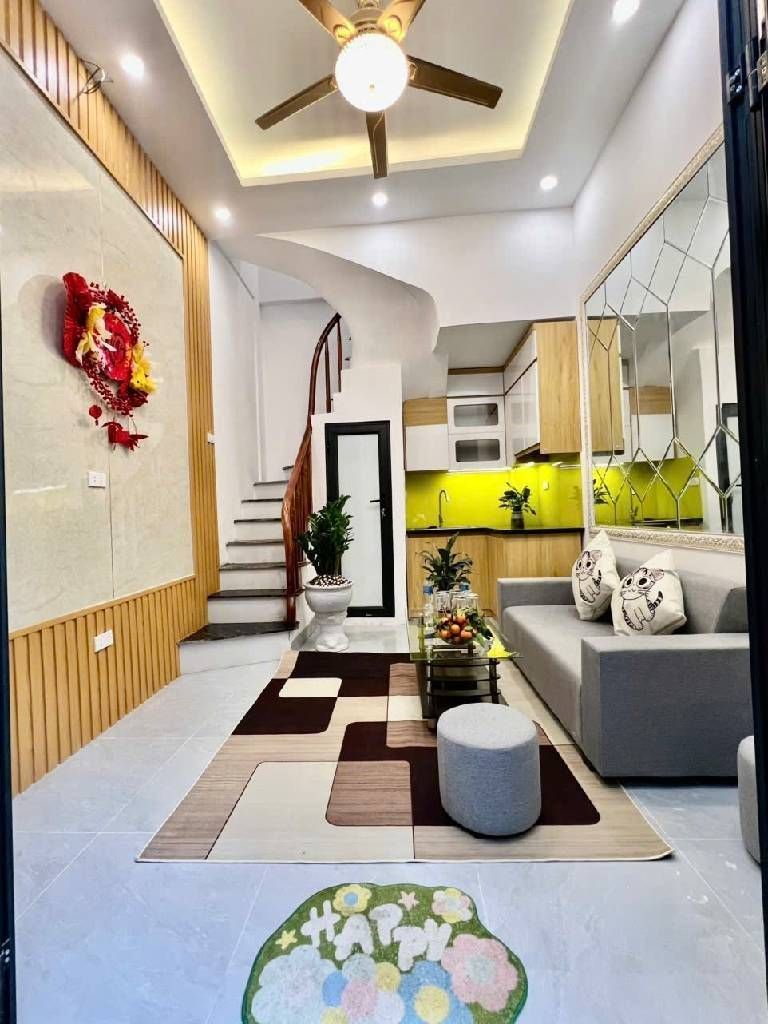 Bán nhà Ngõ Quỳnh - diện tích 13,4m2 5 tầng - Hàng HIỂM còn sót khu HAI BÀ - giá 5,98 tỷ