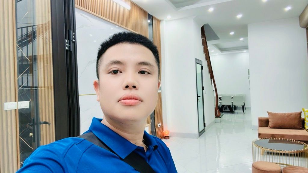 Bán nhà Nguyễn Khoái - diện tích 50m2 5 tầng - thang máy - giá 12,5 tỷ