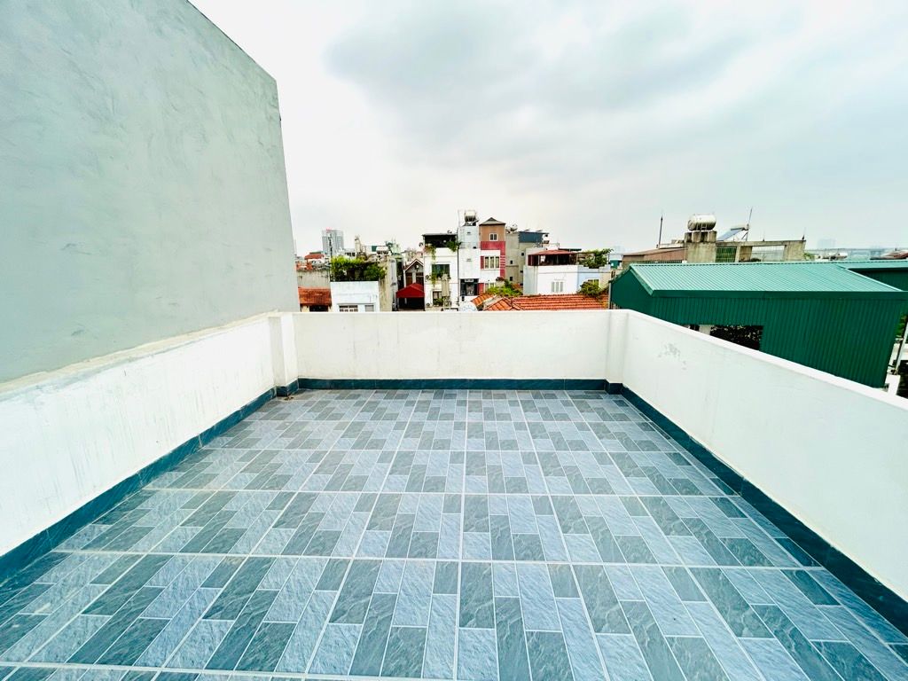 Bán nhà Nguyễn Khoái - diện tích 50m2 5 tầng - thang máy - giá 12,5 tỷ