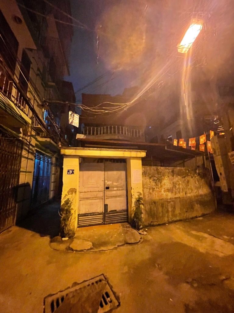 Bán nhà Định Công Thượng - diện tích 95m2 2 tầng - 3 mặt thoáng - giá 19 tỷ