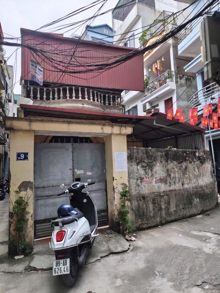 Bán nhà Định Công Thượng - diện tích 95m2 2 tầng - 3 mặt thoáng - giá 19 tỷ