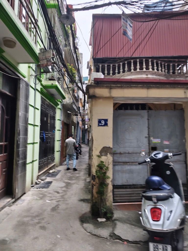 Bán nhà Định Công Thượng - diện tích 95m2 2 tầng - 3 mặt thoáng - giá 19 tỷ