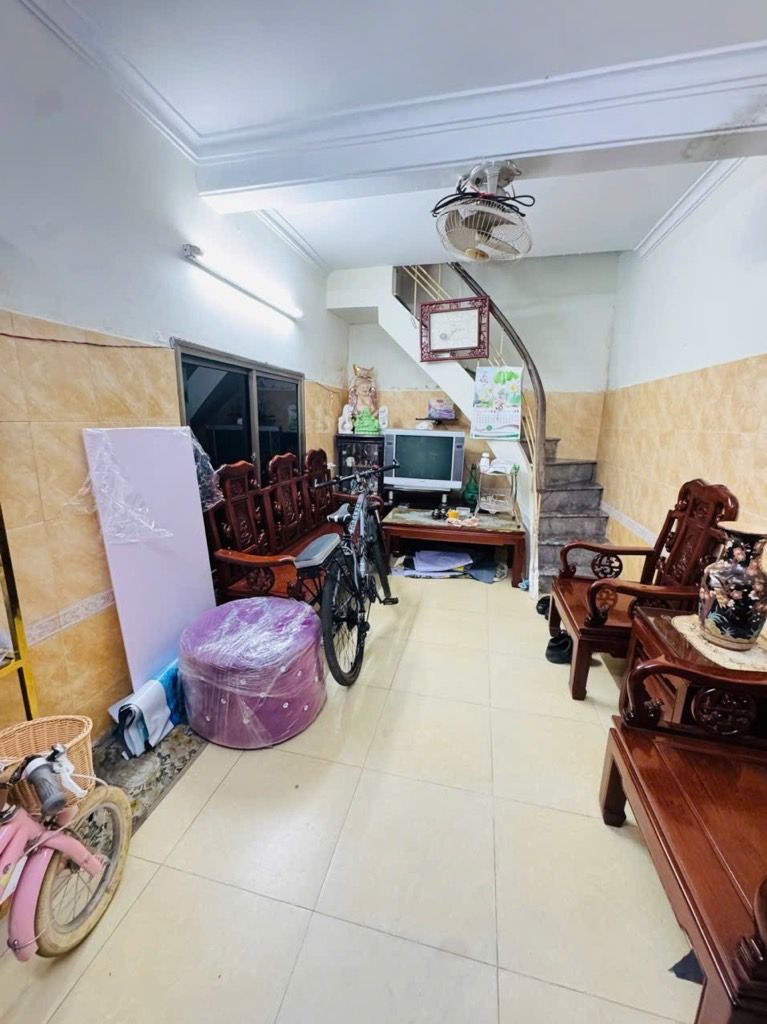 Bán nhà Bạch Mai - diện tích 30m2 3 tầng - Lô góc - giá 5 tỷ