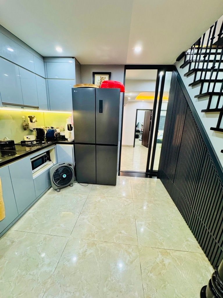 Bán nhà Nguyễn An Ninh - diện tích 39m2 2 tầng - ô tô vào trong nhà - giá 6,7 tỷ