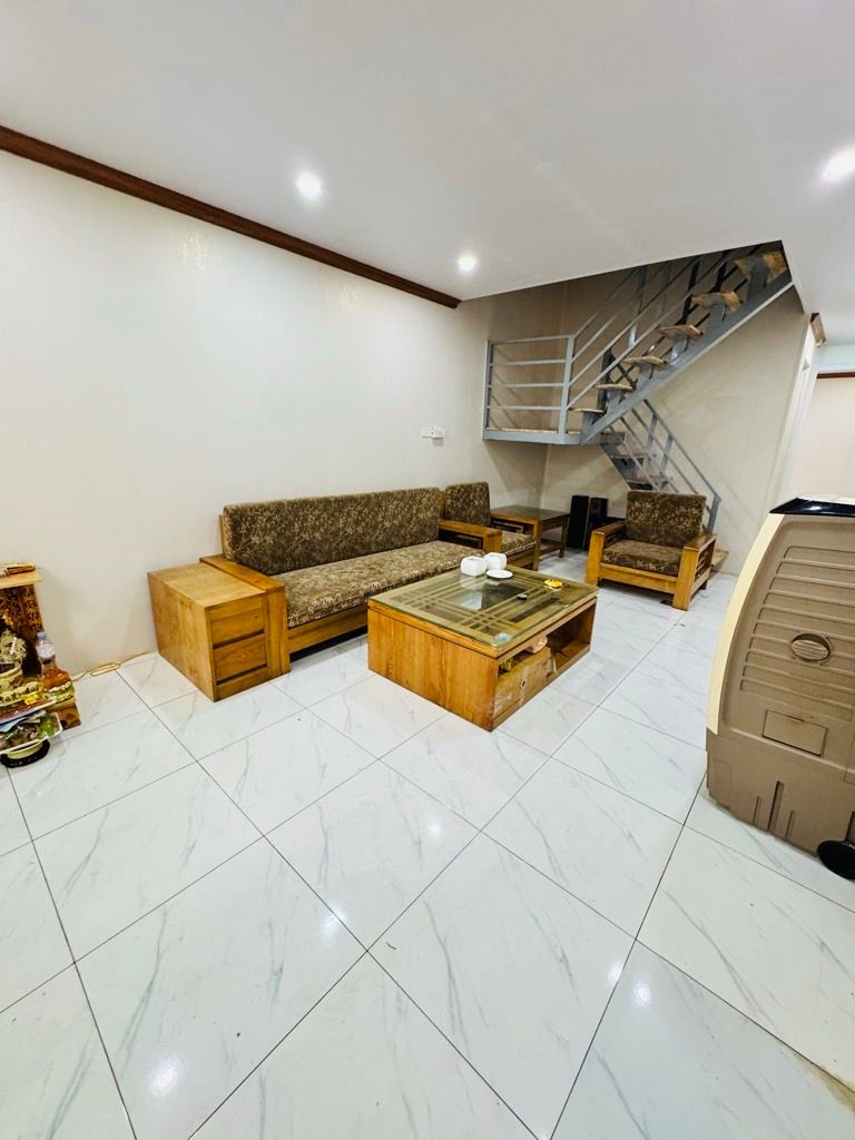 Bán nhà Sở Thượng - diện tích 45m2 2 tầng - lô góc thoáng - giá 2,98 tỷ