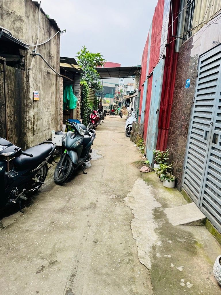 Bán nhà Sở Thượng - diện tích 45m2 2 tầng - lô góc thoáng - giá 2,98 tỷ