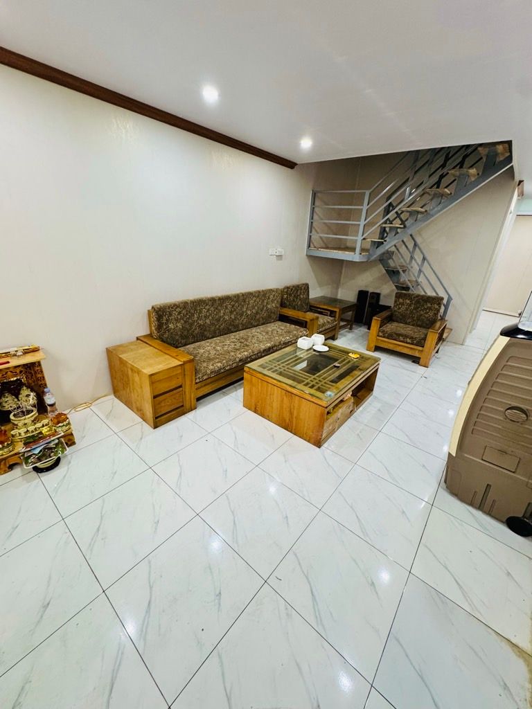 Bán nhà Sở Thượng - diện tích 45m2 2 tầng - lô góc thoáng - giá 2,98 tỷ