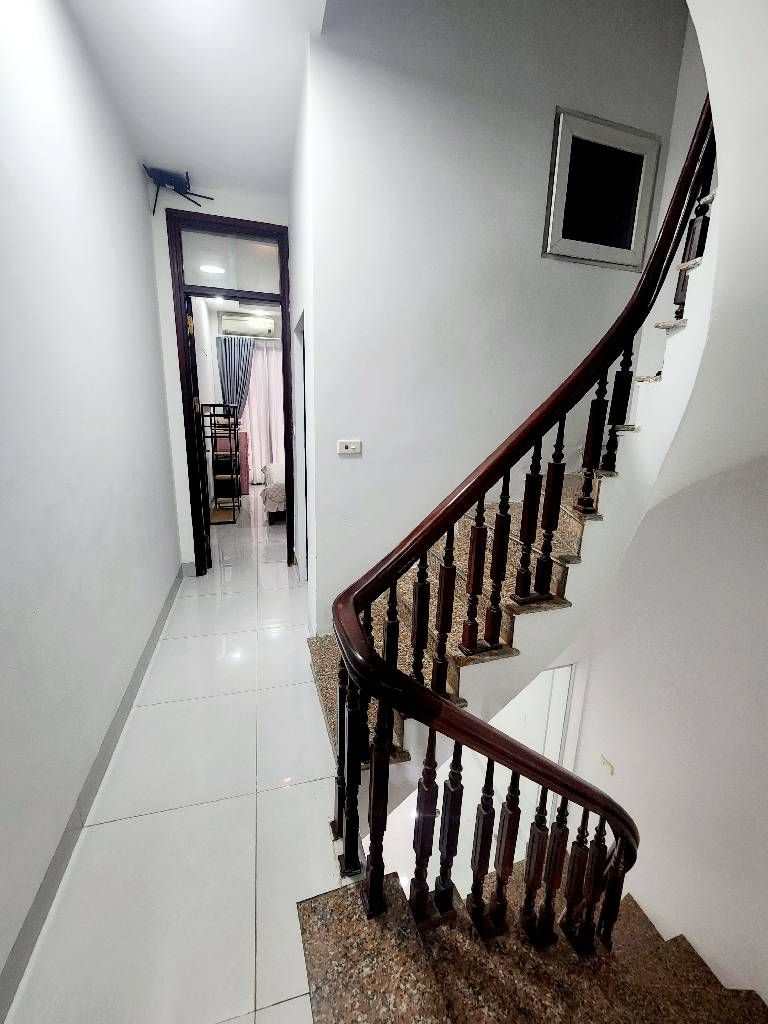 Bán nhà Bằng Liệt - diện tích 45m2 5 tầng - Ô TÔ TRÁNH - giá 11,8 tỷ