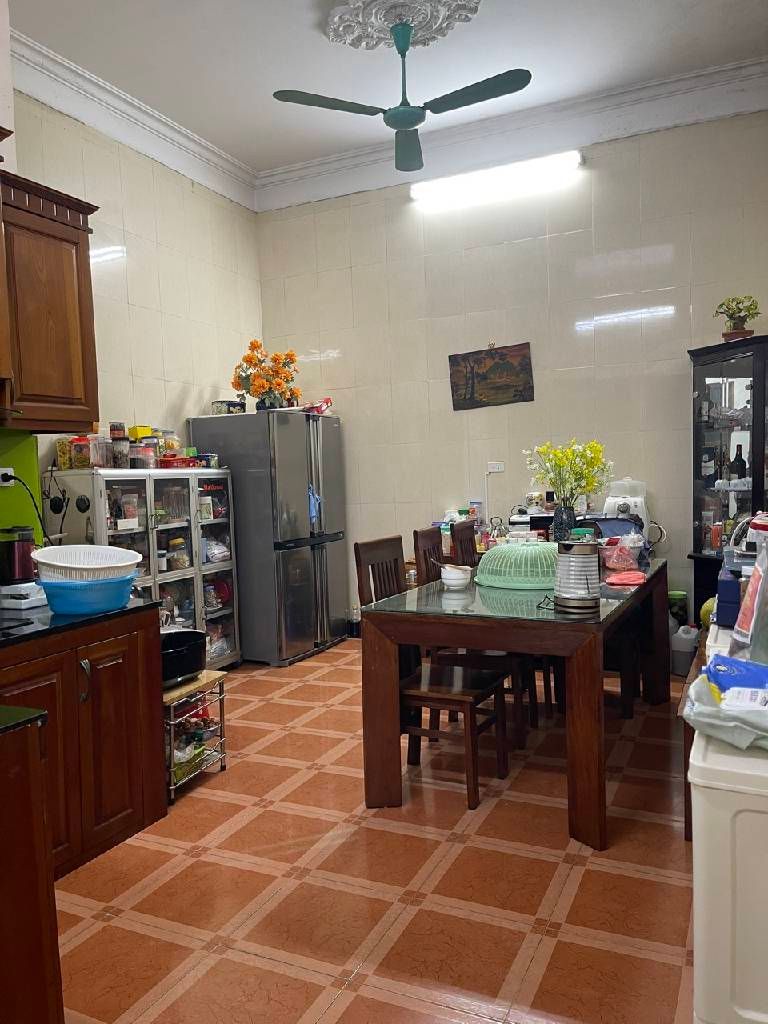 Bán nhà Nguyễn Trãi - diện tích 65.1m2 3 tầng - Ô TÔ ĐỖ CỬA - giá 19,9 tỷ