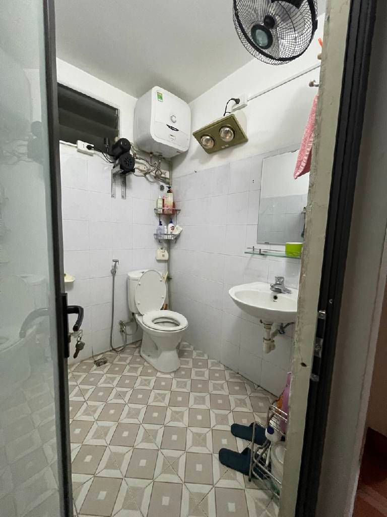 Bán nhà Nguyễn Trãi - diện tích 65.1m2 3 tầng - Ô TÔ ĐỖ CỬA - giá 19,9 tỷ